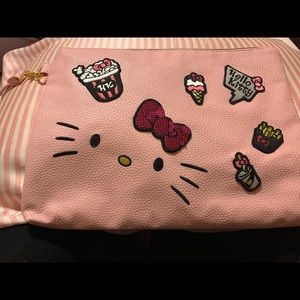 Hello Kitty Pouch